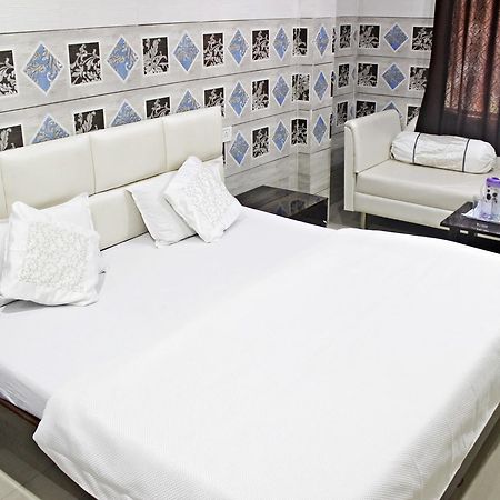 Hotel Shikhar Inn Ujjain Esterno foto