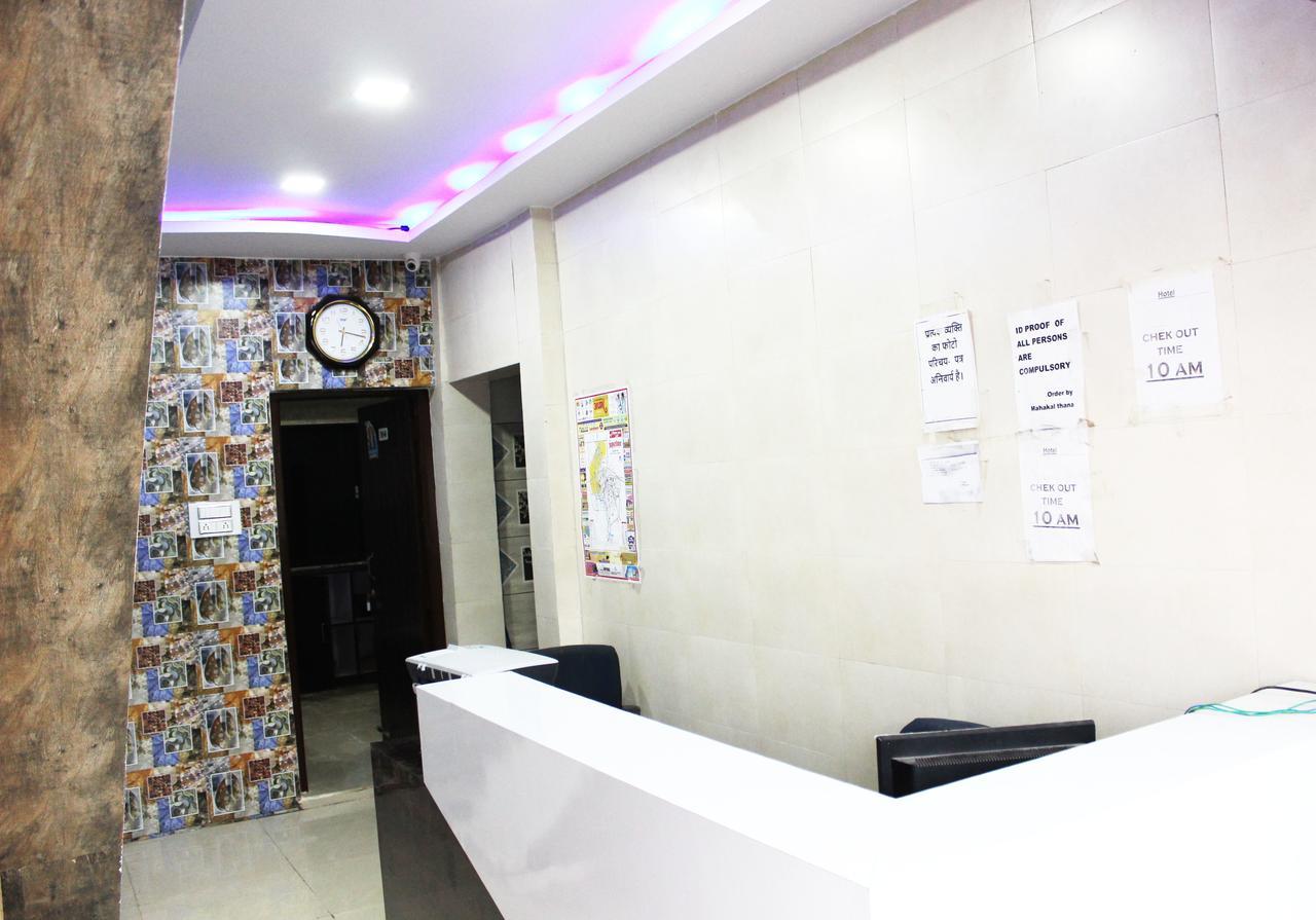 Hotel Shikhar Inn Ujjain Esterno foto