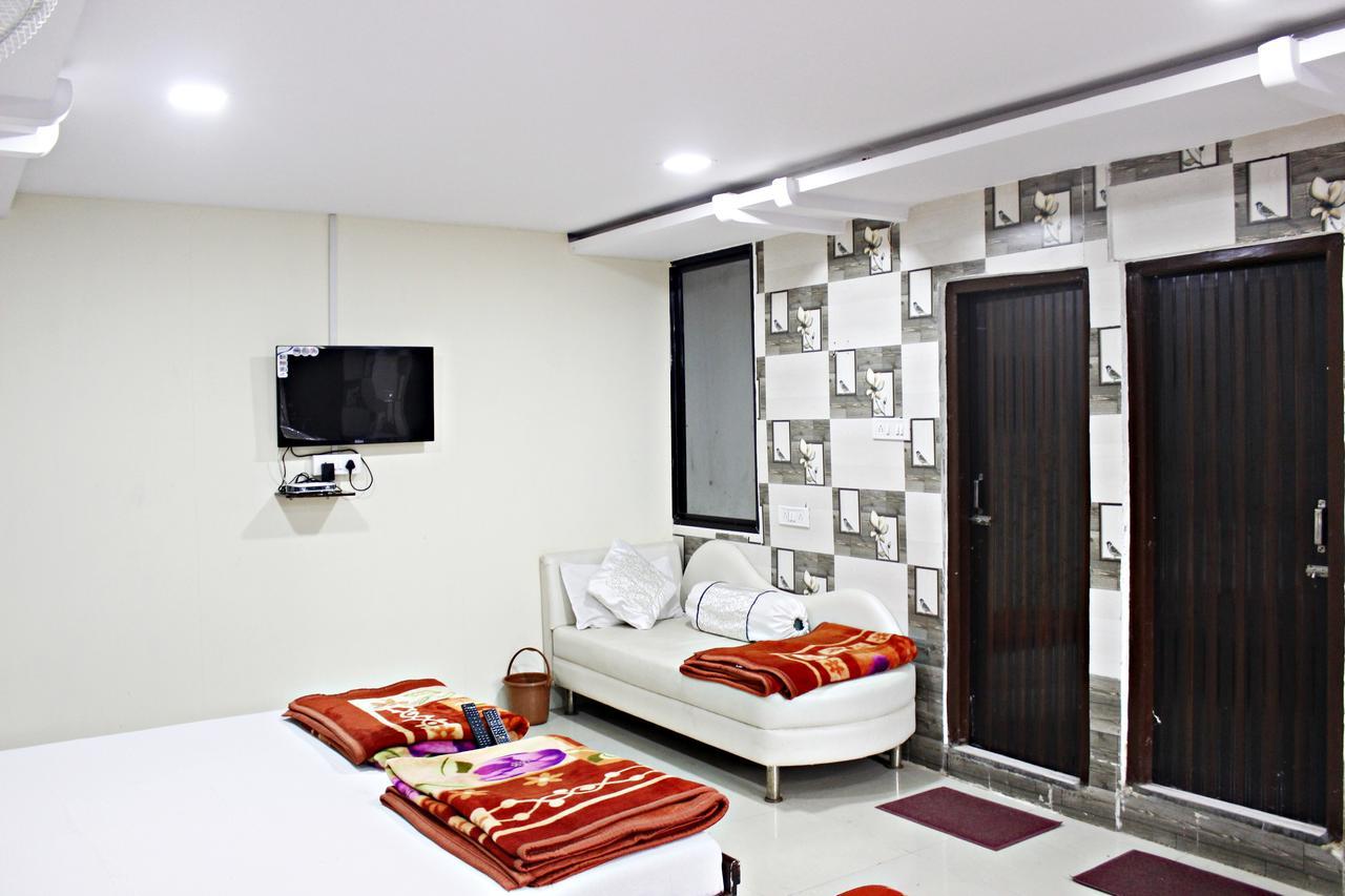 Hotel Shikhar Inn Ujjain Esterno foto