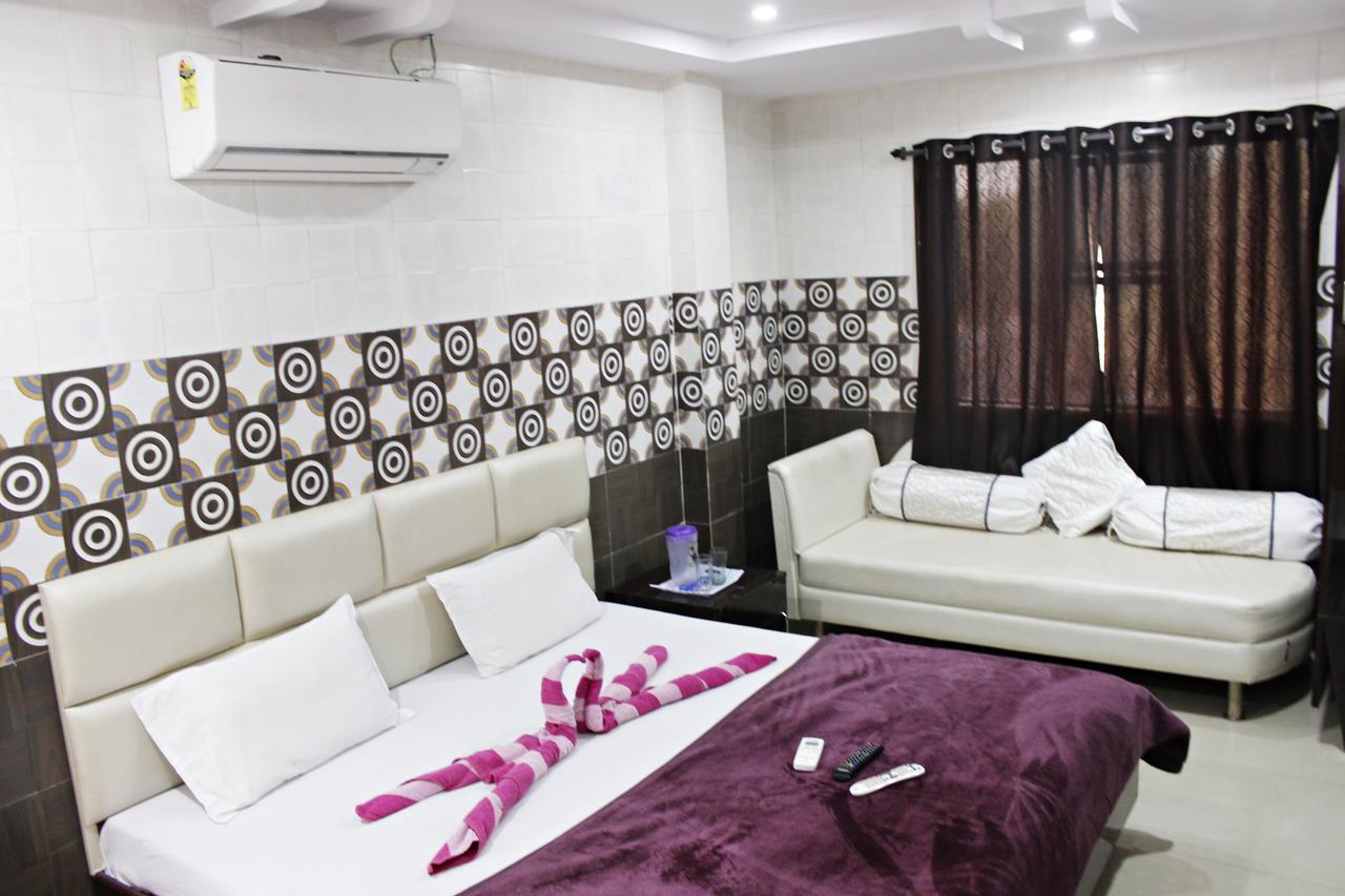 Hotel Shikhar Inn Ujjain Esterno foto