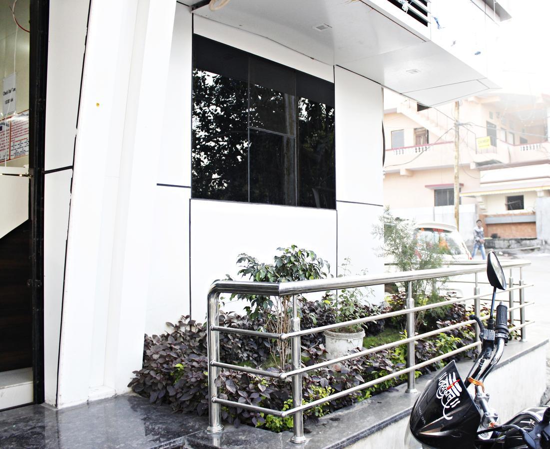 Hotel Shikhar Inn Ujjain Esterno foto