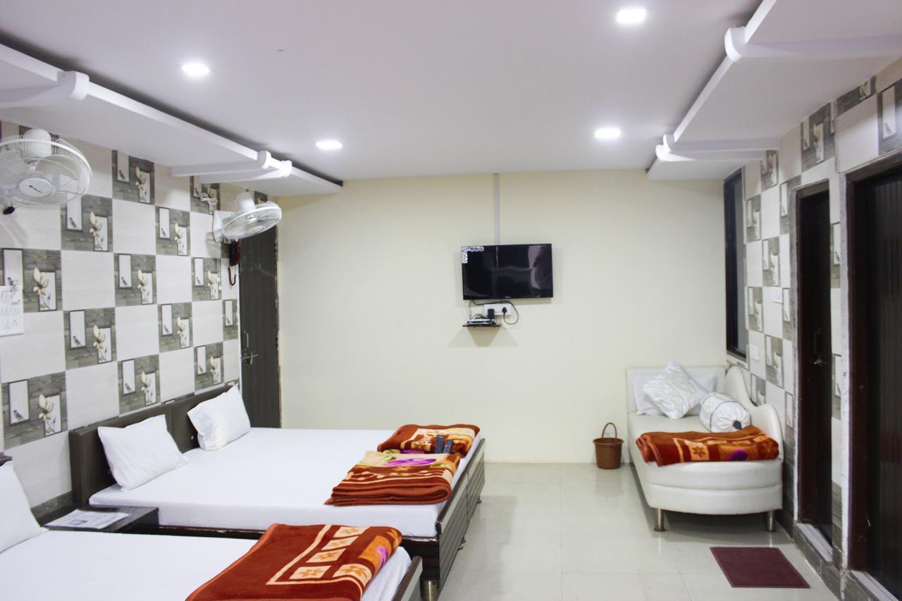 Hotel Shikhar Inn Ujjain Esterno foto